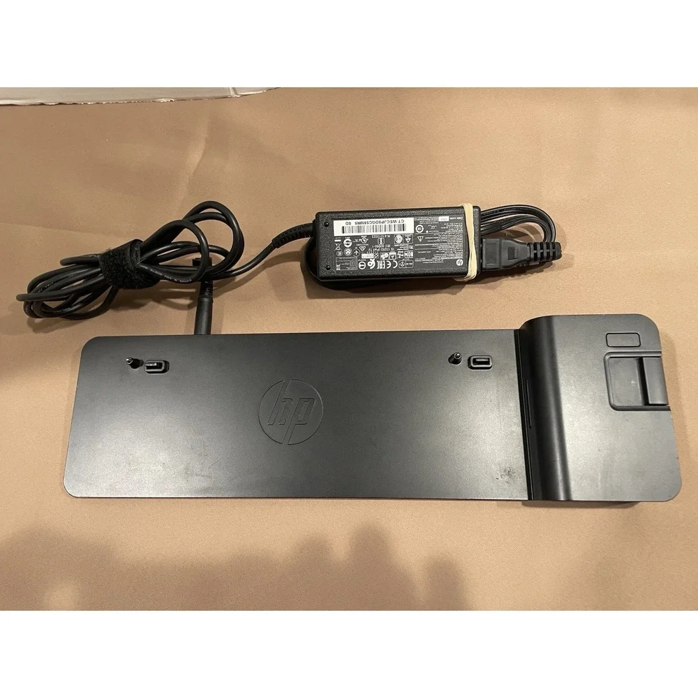 HP UltraSlim Docking Station HSTNN-IX10 D9Y32AA#ABA 727347-001 w/ 65W AC Adapter